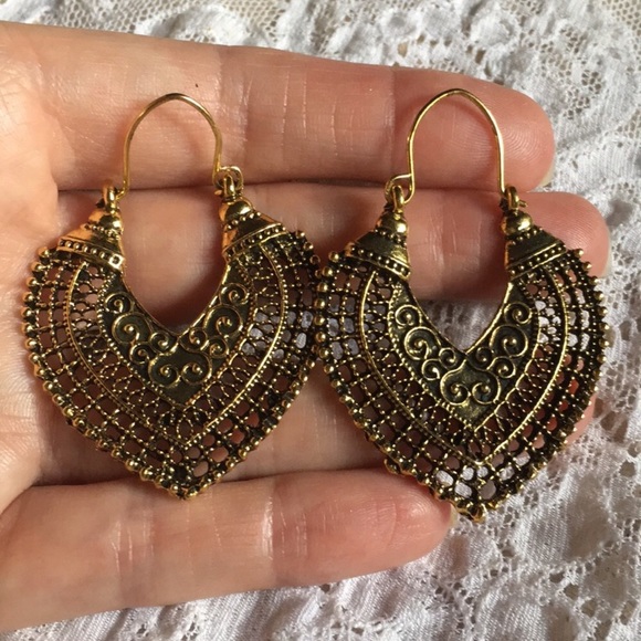 New! Drop Filigree Earrings - Picture 12 of 13